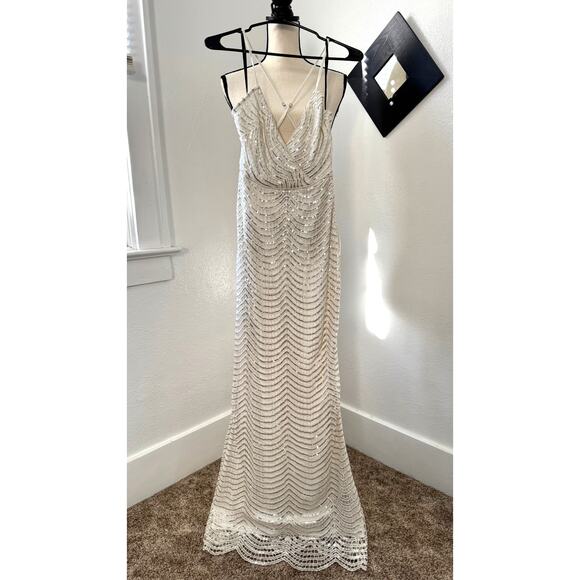 Lulus Dresses & Skirts - Lulus Bridal Yolanda White Sequin Sleeveless Maxi Dress Size S Sleeveless Formal